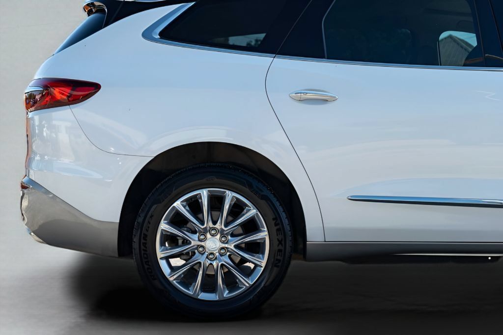 Used 2019 Buick Enclave Premium w/ Experience Buick Package FWD image 5
