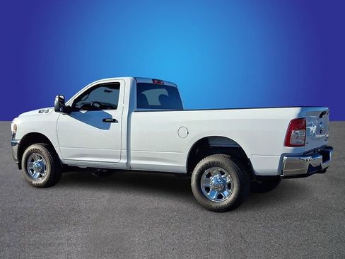 Used 2024 RAM 2500 Tradesman w/ Chrome Appearance Group image 6