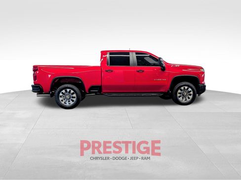 Used 2025 Chevrolet Silverado 2500 Custom w/ Custom Value Package AWD/4WD image 7