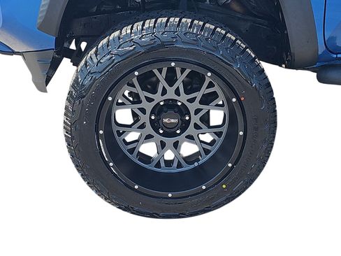 Used 2016 Toyota Tacoma TRD Off-Road w/ Towing Package RWD image 27