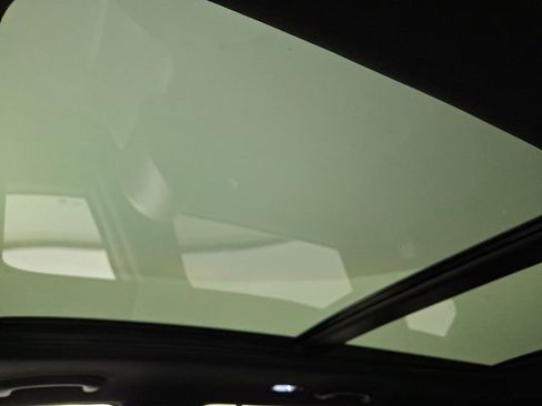 Used 2019 Kia Sorento SX image 13