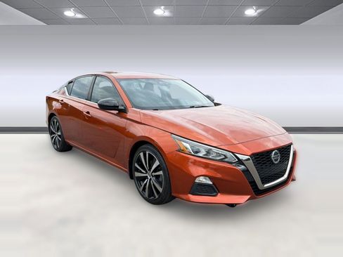 Used 2020 Nissan Altima 2.5 SR FWD image 7