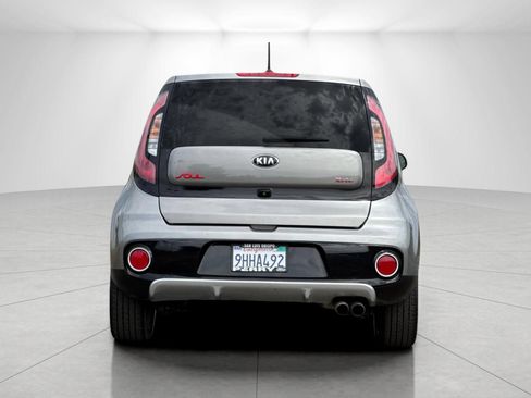 Used 2019 Kia Soul ! FWD image 4