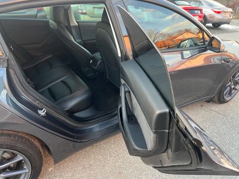 Used 2021 Tesla Model 3 Long Range image 14