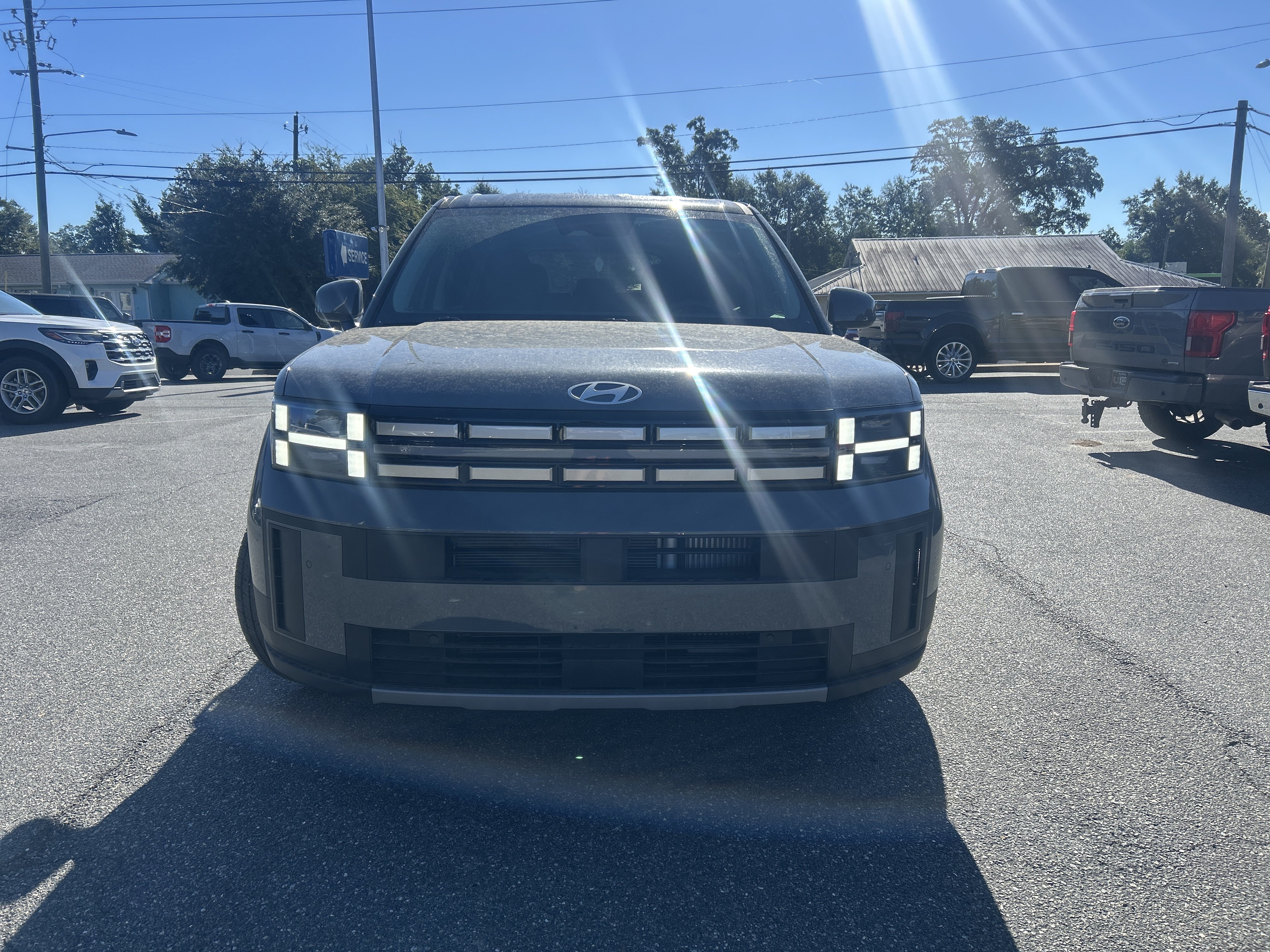Used 2026 Hyundai Santa Fe SE FWD image 2