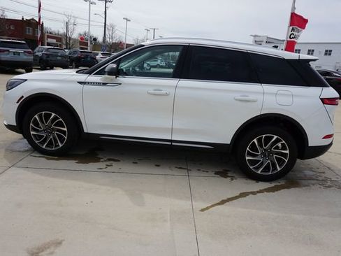 Used 2020 Lincoln Corsair FWD w/ Equipment Group 101A image 8