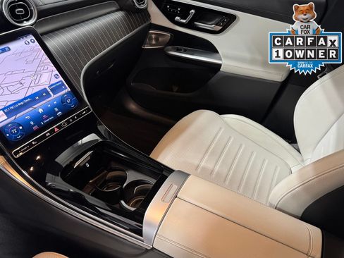 Used 2023 Mercedes-Benz GLC 300 image 17
