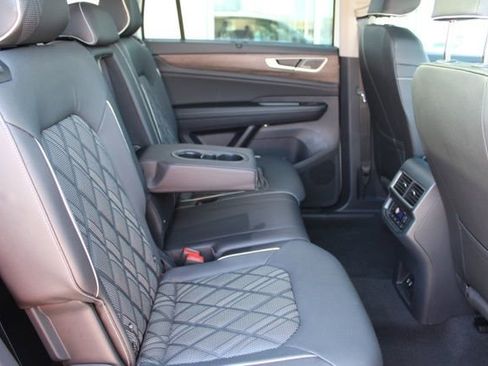 New 2026 Volkswagen Atlas SEL Premium R-Line AWD/4WD image 18