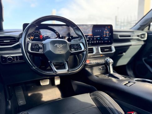 Used 2025 Ford Mustang Premium RWD image 18