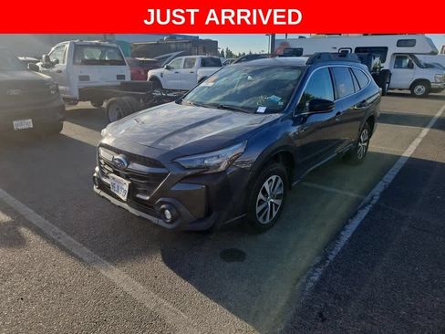 Used 2023 Subaru Outback Premium AWD/4WD image 1