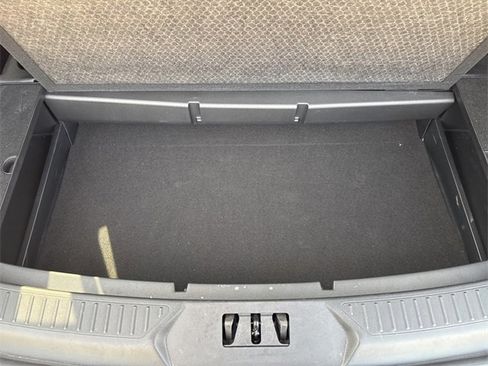 Used 2023 Ford Explorer XLT image 53