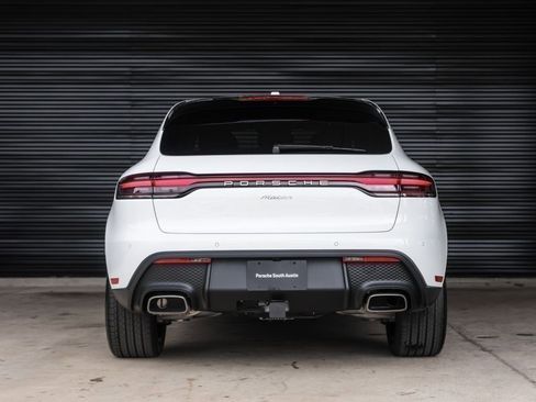Certified 2025 Porsche Macan AWD/4WD image 6