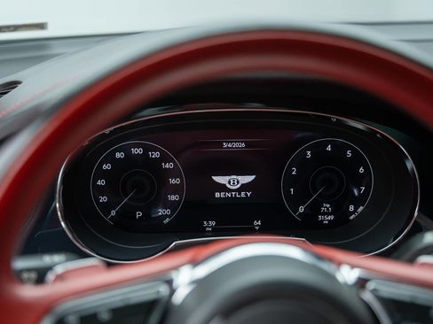 Used 2021 Bentley Bentayga w/ First Edition Specification AWD/4WD image 26