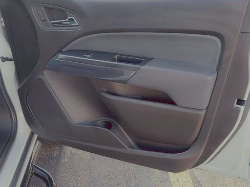 Used 2015 Chevrolet Colorado Z71 image 8