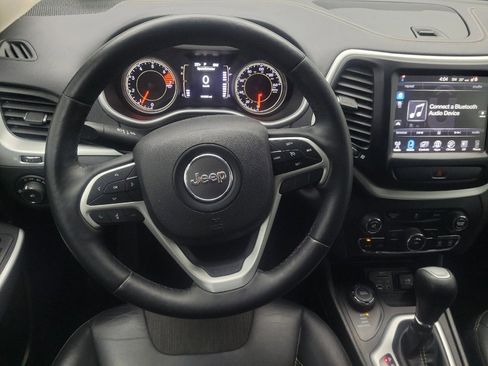 Used 2018 Jeep Cherokee Latitude Plus w/ Cold Weather Group image 22