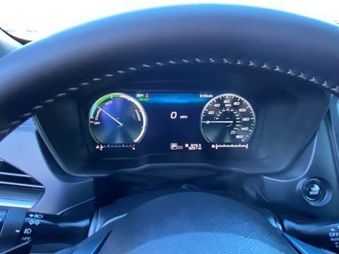 Certified 2025 Subaru Forester Limited AWD/4WD image 23
