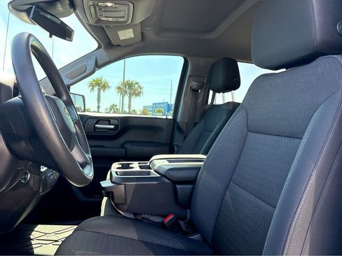 Certified 2023 Chevrolet Silverado 1500 Custom image 15