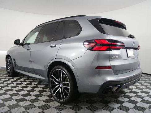 Certified 2024 BMW X5 xDrive40i w/ M Sport Package AWD/4WD image 5
