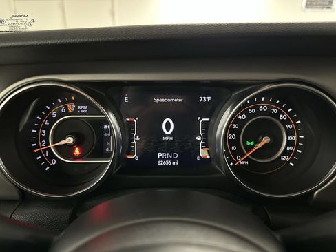 Used 2021 Jeep Gladiator Sport AWD/4WD image 32