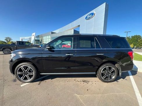Used 2019 Ford Expedition Limited w/ Special Edition Package AWD/4WD image 8