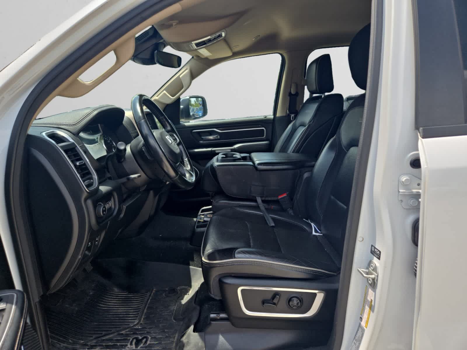 Used 2021 RAM 1500 Laramie AWD/4WD image 10