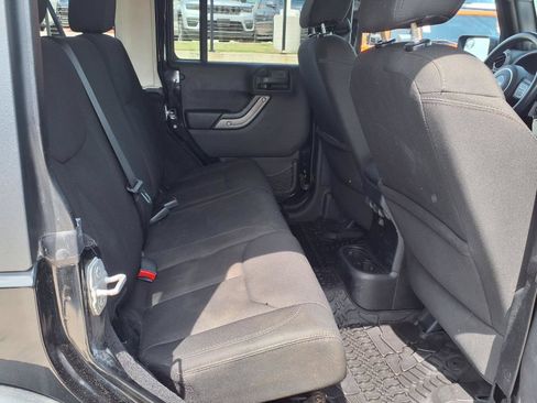 Used 2014 Jeep Wrangler Unlimited Sport AWD/4WD image 20