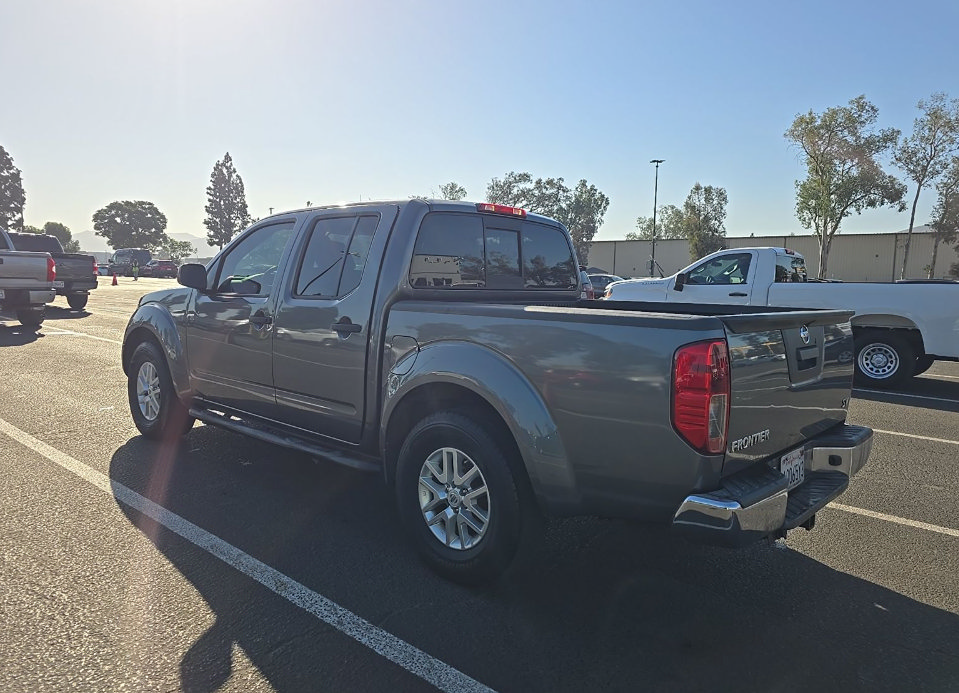 Used 2019 Nissan Frontier SV RWD image 5