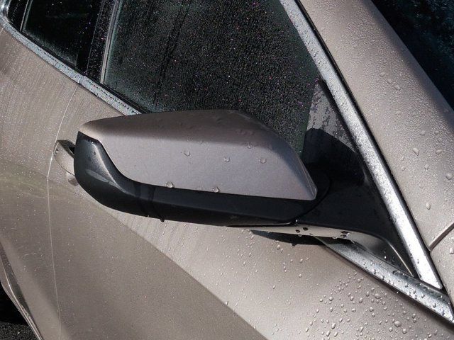 Used 2025 Chevrolet Malibu LT FWD image 11