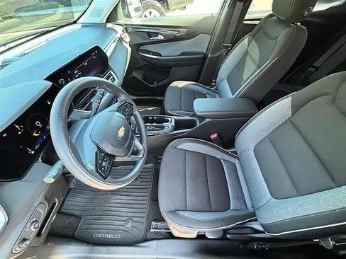 Used 2024 Chevrolet TrailBlazer LT w/ Driver Confidence Package image 29