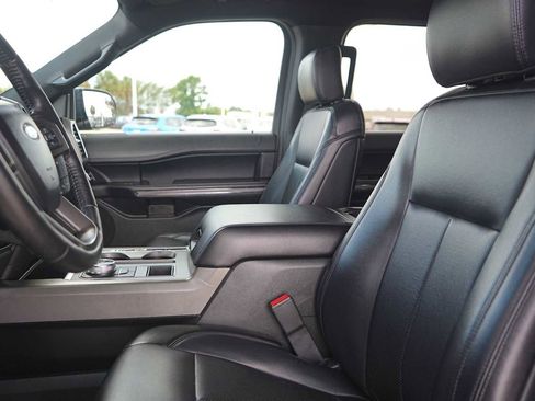 Used 2019 Ford Expedition XLT w/ Equipment Group 201A RWD image 11