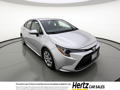 Used 2025 Toyota Corolla LE FWD image 1