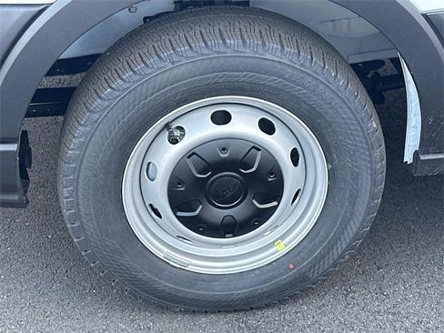 New 2026 Ford Transit 250 148 Medium Roof image 7