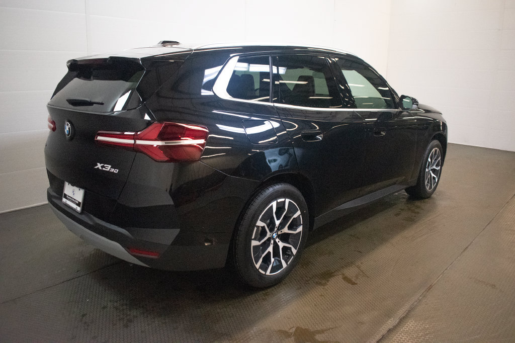 New 2026 BMW X3 xDrive30i w/ Premium Package AWD/4WD image 4