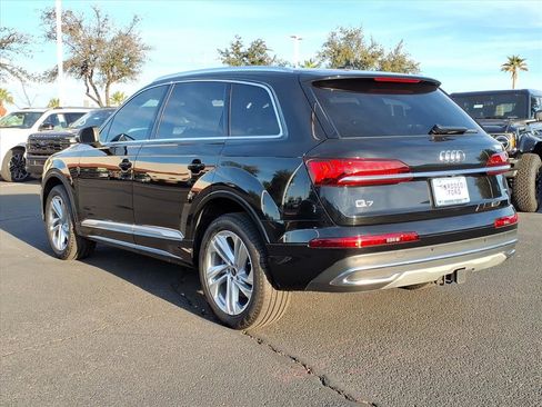 Used 2023 Audi Q7 Premium w/ Towing Package image 3