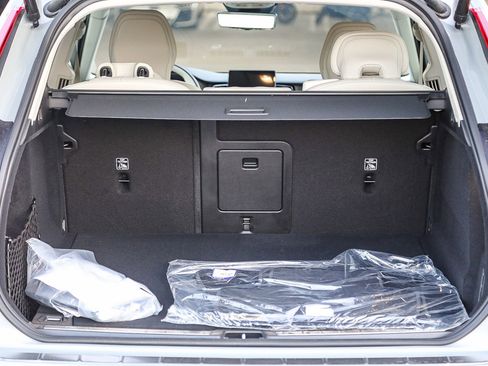 New 2026 Volvo XC60 B5 Ultra image 25