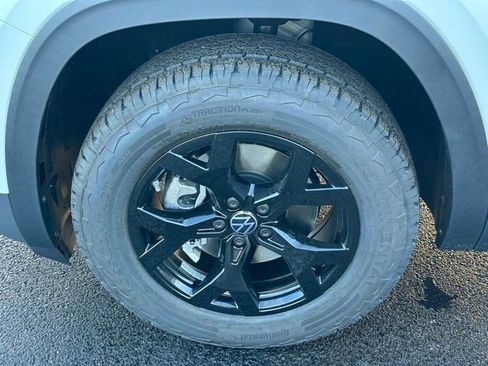 New 2026 Volkswagen Atlas Peak Edition AWD/4WD image 9