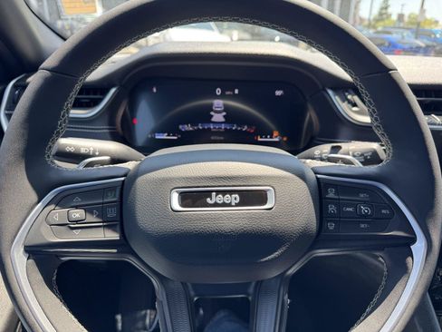 Used 2024 Jeep Grand Cherokee L Laredo AWD/4WD image 32