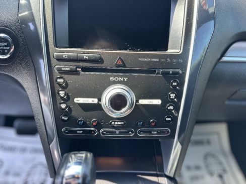 Used 2017 Ford Explorer Sport w/ Equipment Group 401A AWD/4WD image 12