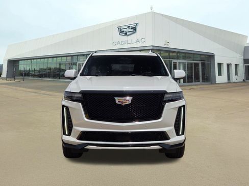 Used 2023 Cadillac Escalade V AWD/4WD image 2