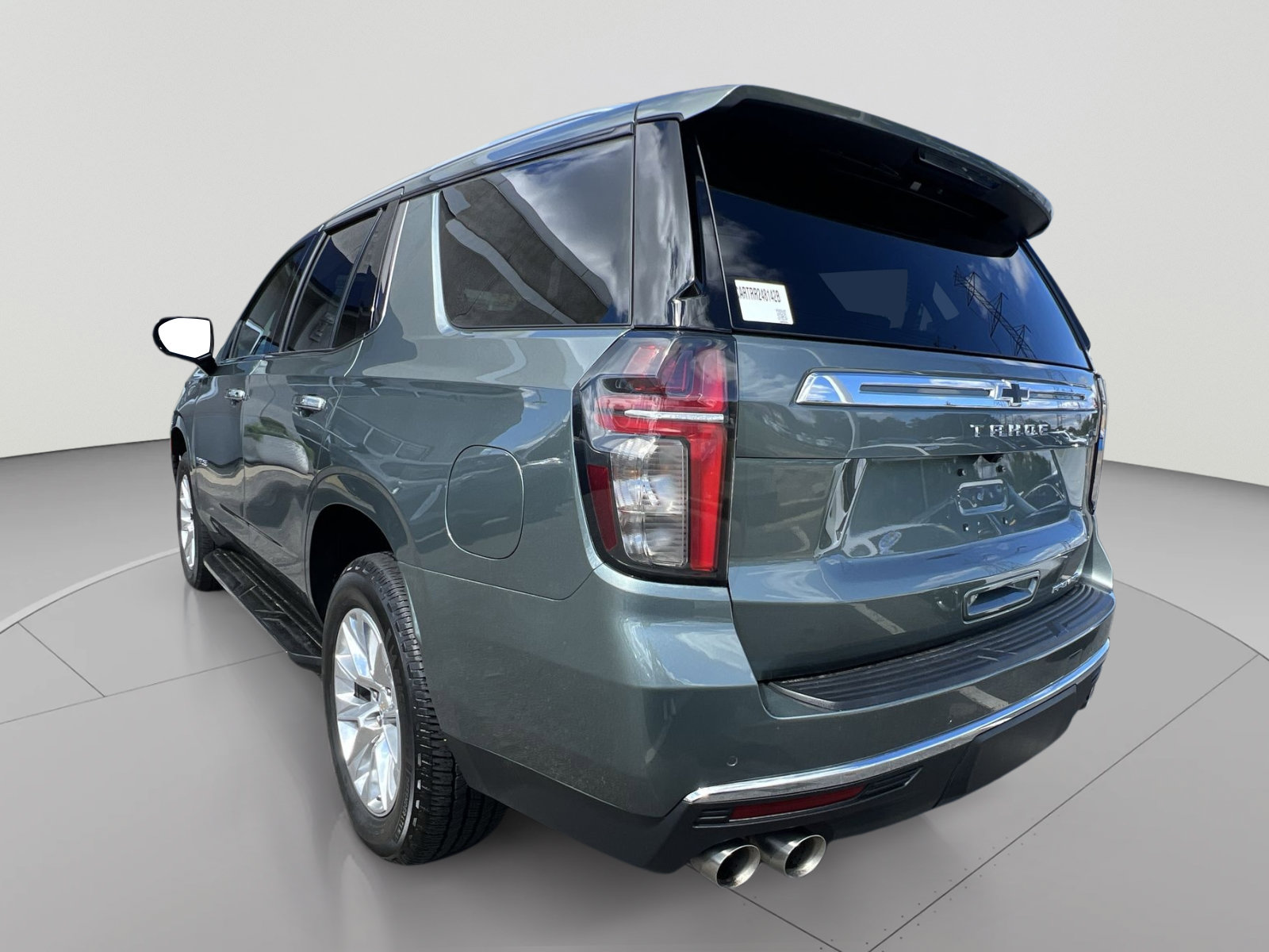Used 2024 Chevrolet Tahoe Premier AWD/4WD image 3