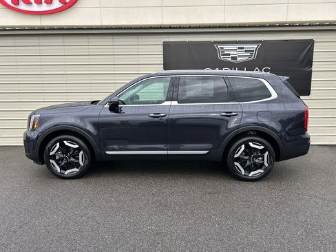 New 2025 Kia Telluride S image 7