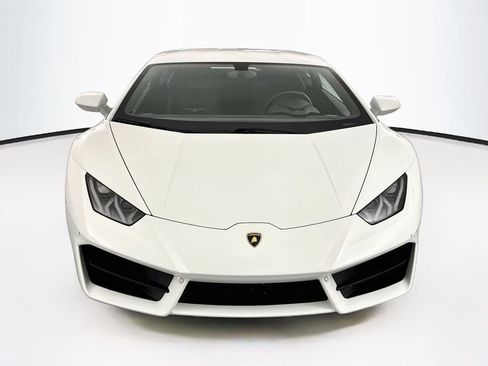 Used 2017 Lamborghini Huracan LP 580-2 RWD image 2
