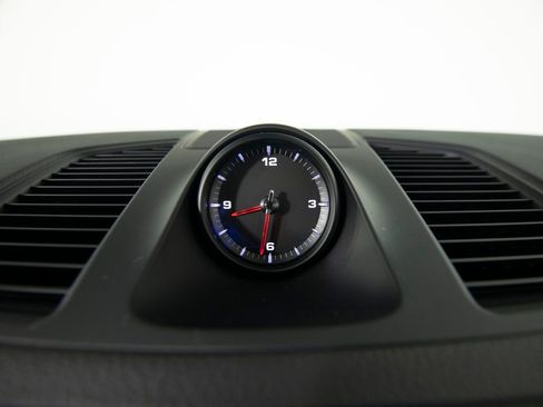 Certified 2023 Porsche Cayenne image 25