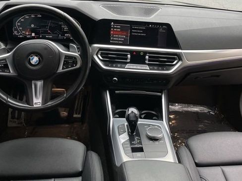 Used 2021 BMW 330i Sedan w/ M Sport Package image 16