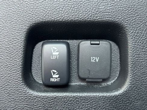 Used 2024 Ford Edge SEL w/ Sport Appearance Package image 30