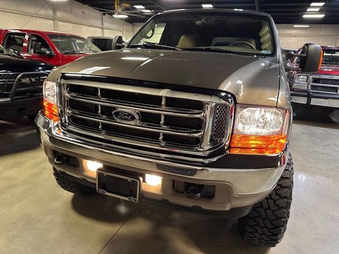 Used 2002 Ford Excursion Limited image 50