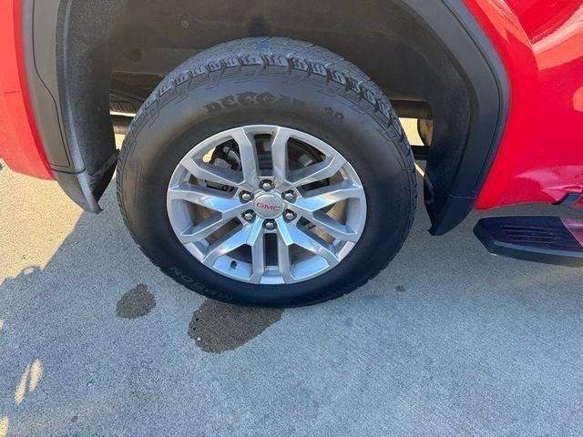 Used 2019 GMC Sierra 1500 SLT w/ SLT Premium Plus Package AWD/4WD image 10