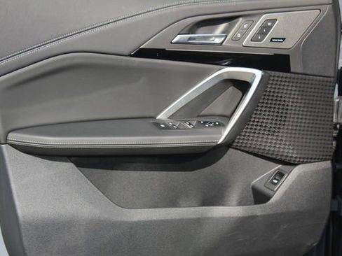 Used 2026 BMW X1 xDrive28i w/ Technology Package image 21