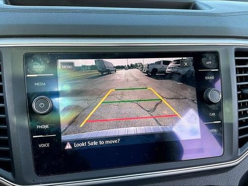 Used 2019 Volkswagen Atlas SE w/ Panoramic Sunroof Package FWD image 14