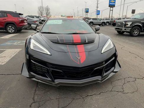 New 2026 Chevrolet Corvette ZR1 w/ ZR1 Carbon Fiber Aero Package image 3